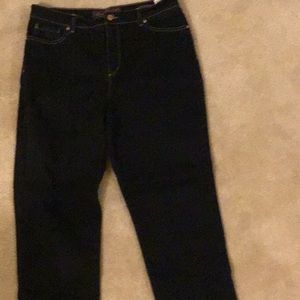 Gloria Vanderbilt dark wash jeans SHORT